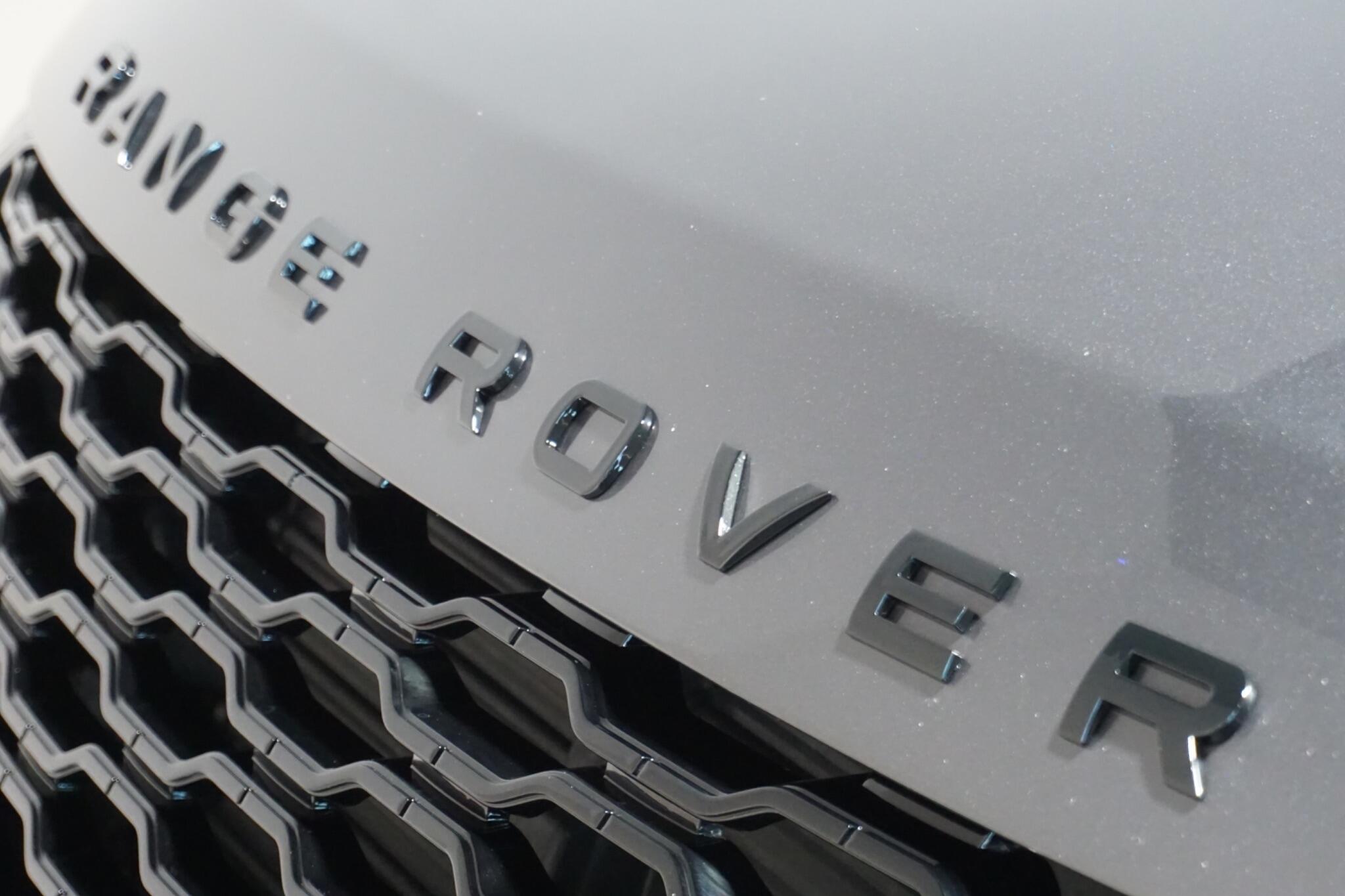 Land Rover Range Rover 3.0 SD V6 Autobiography SUV 5dr Diesel Auto 4WD Euro 6 (s/s) (275 ps)